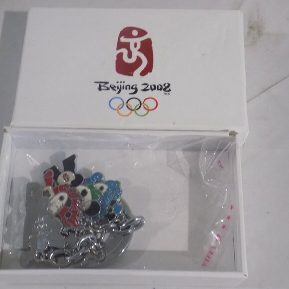 2008 Beijing Olympics Keychain With 5 Fuwa Mascot Charms New - Picture 7 of 8